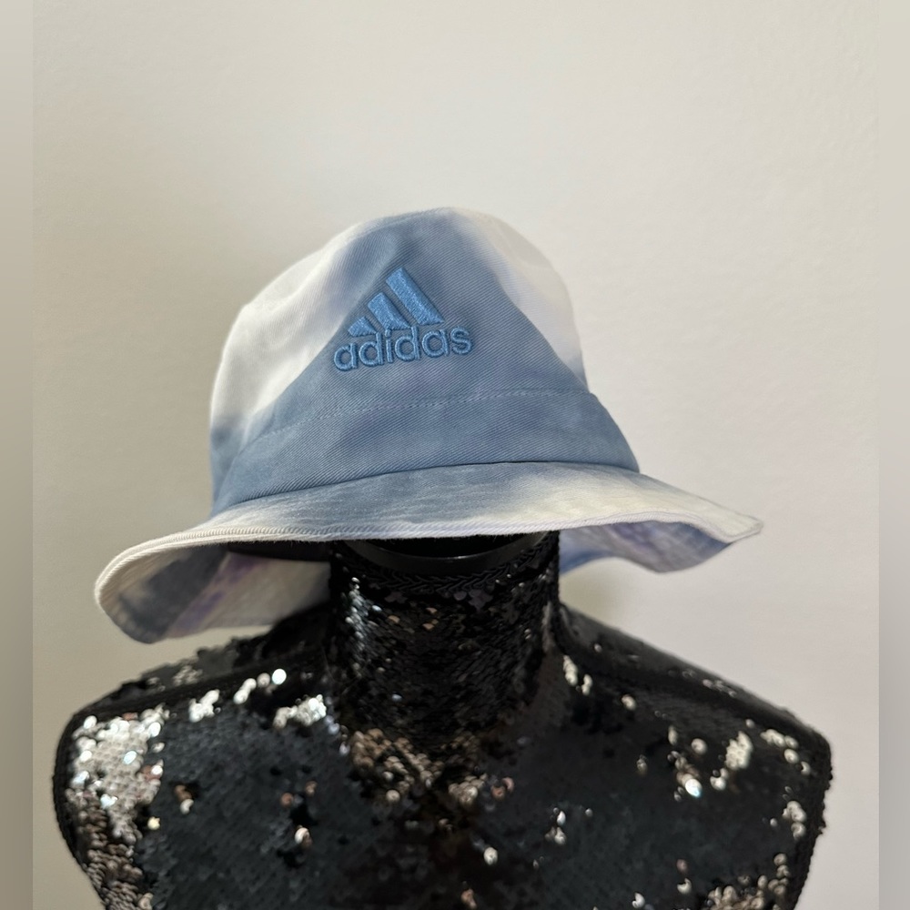Brand New Men's ADIDAS Blue Purple Tie Dye Bucket Hat